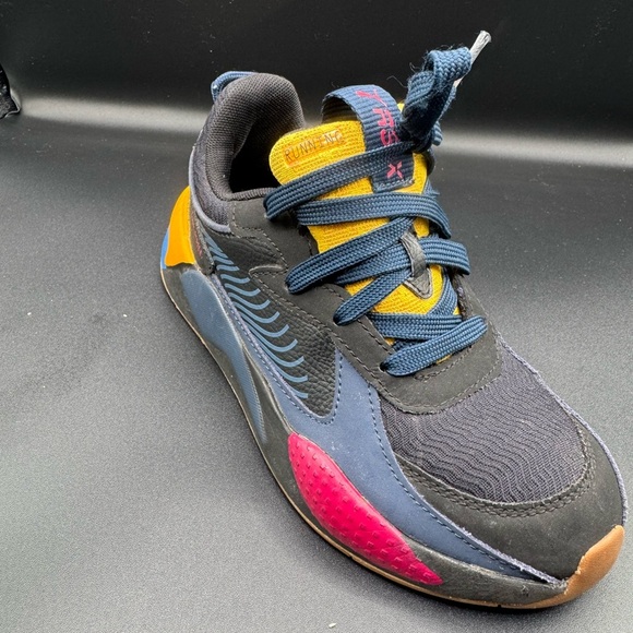 Puma Black and Blue Sneakers Dynamic Design - Picture 3 of 14